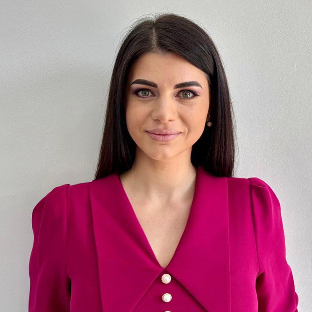 Cristina Pupăză